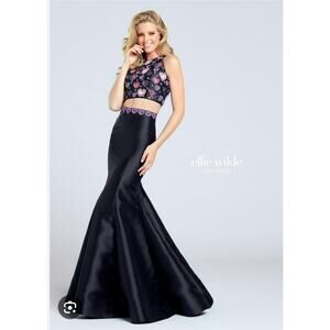 Ellie Wilde Two Piece Prom Gown 4 Black Mermaid Open Back Beaded Formal Elegant